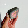 Load image into Gallery viewer, Labradorite Freeform