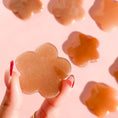Load image into Gallery viewer, Peach Moonstone Petal Stone