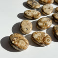 Load image into Gallery viewer, Wood Schalenblende Palmstone