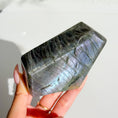 Load image into Gallery viewer, Labradorite Freeform - Purple Flash
