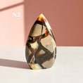 Cargar la imagen en la vista de la galería, Septarian Freeform