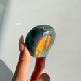 Load image into Gallery viewer, Labradorite Freeform - Orange / Pink Flash