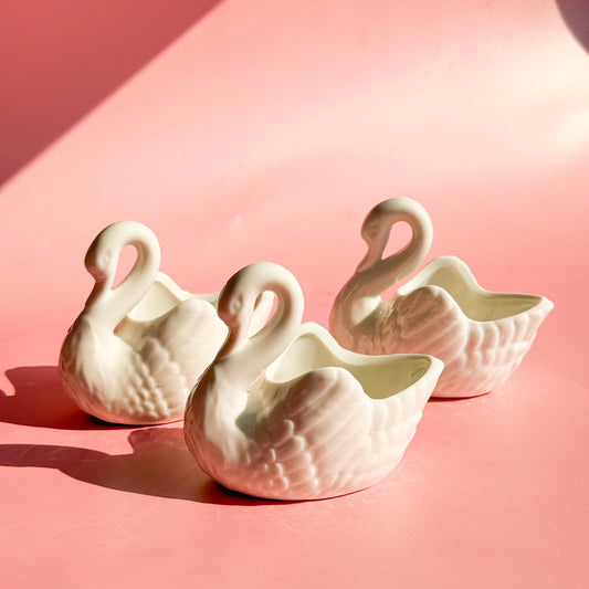 Swan Holder