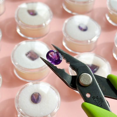 Amethyst Gem - Shaped Vary