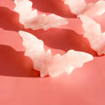 Cargar la imagen en la vista de la galería, Rose Quartz Bat
