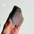 Load image into Gallery viewer, Labradorite Freeform
