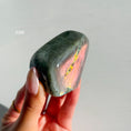 Load image into Gallery viewer, Labradorite Freeform - Orange / Pink Flash
