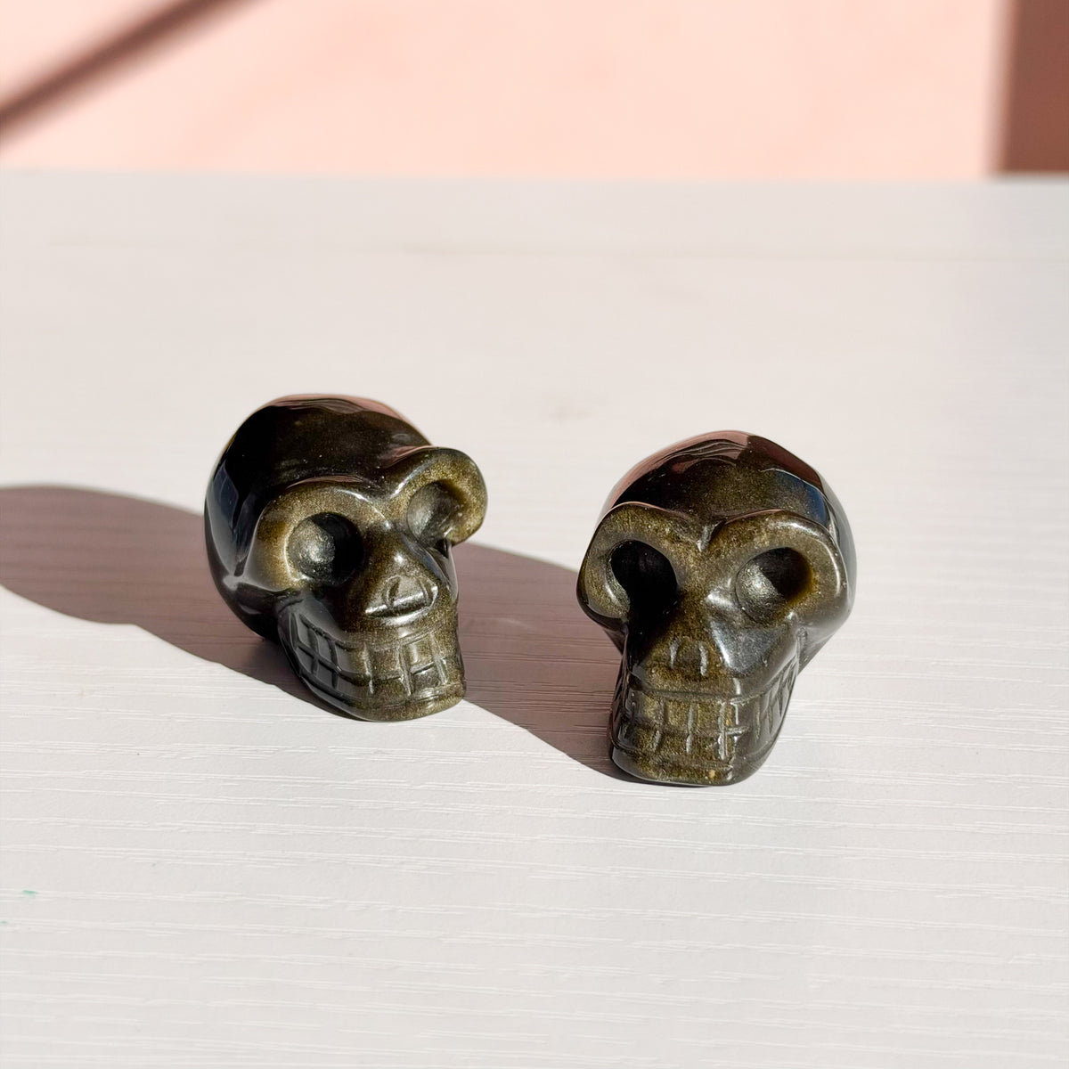 Golden Sheen Obsidian Skull