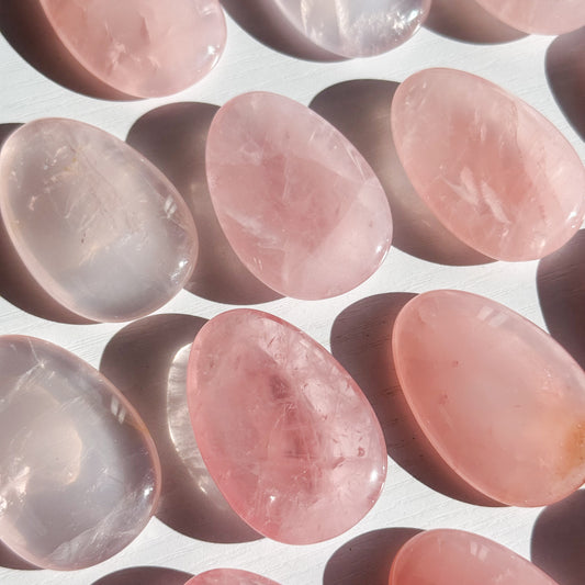 Pierre de souci en quartz rose
