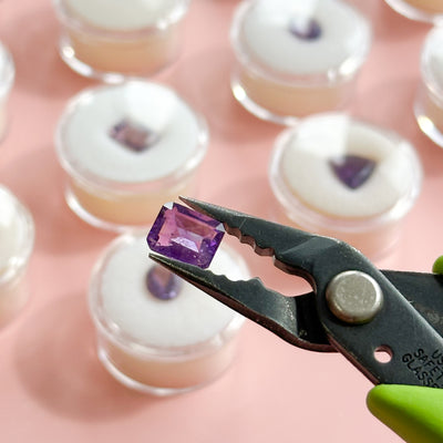 Amethyst Gem - Shaped Vary