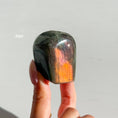 Load image into Gallery viewer, Labradorite Freeform - Orange / Pink Flash
