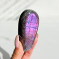Load image into Gallery viewer, Labradorite Freeform - Purple Flash
