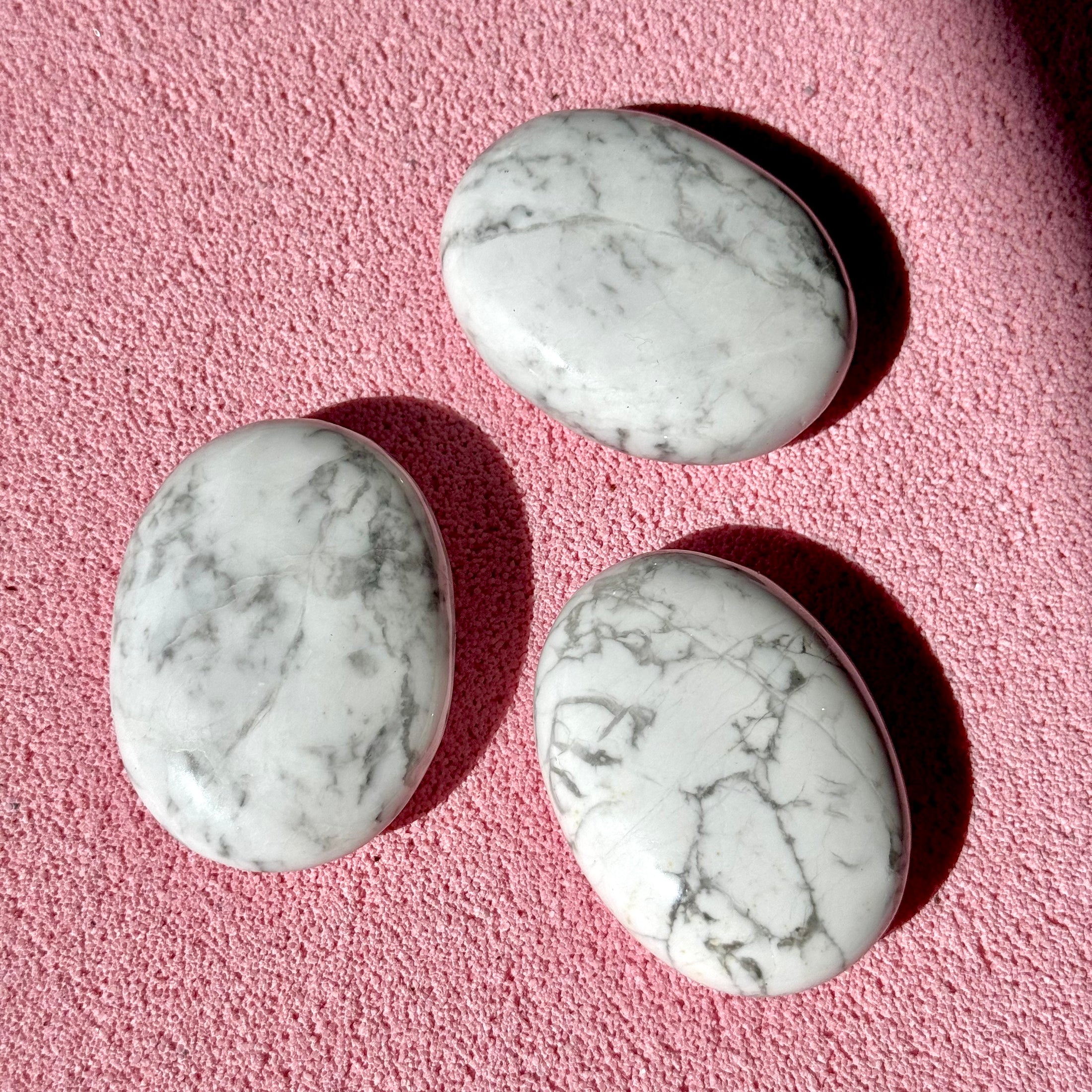 Howlite Palmstone