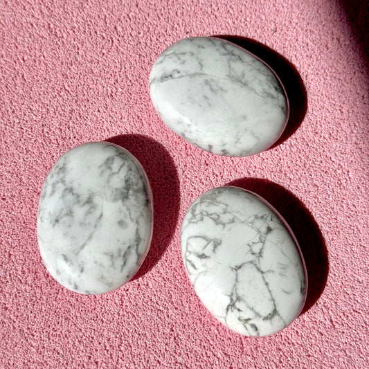Howlite Palmstone