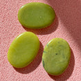 Load image into Gallery viewer, Serpentine Small Palmstone
