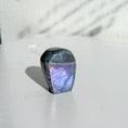 Load image into Gallery viewer, Labradorite Freeform - Purple Flash
