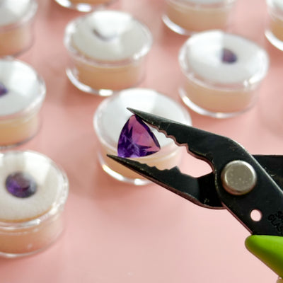 Amethyst Gem - Shaped Vary