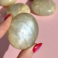 Load image into Gallery viewer, Peach Moonstone Pebble Palmstone
