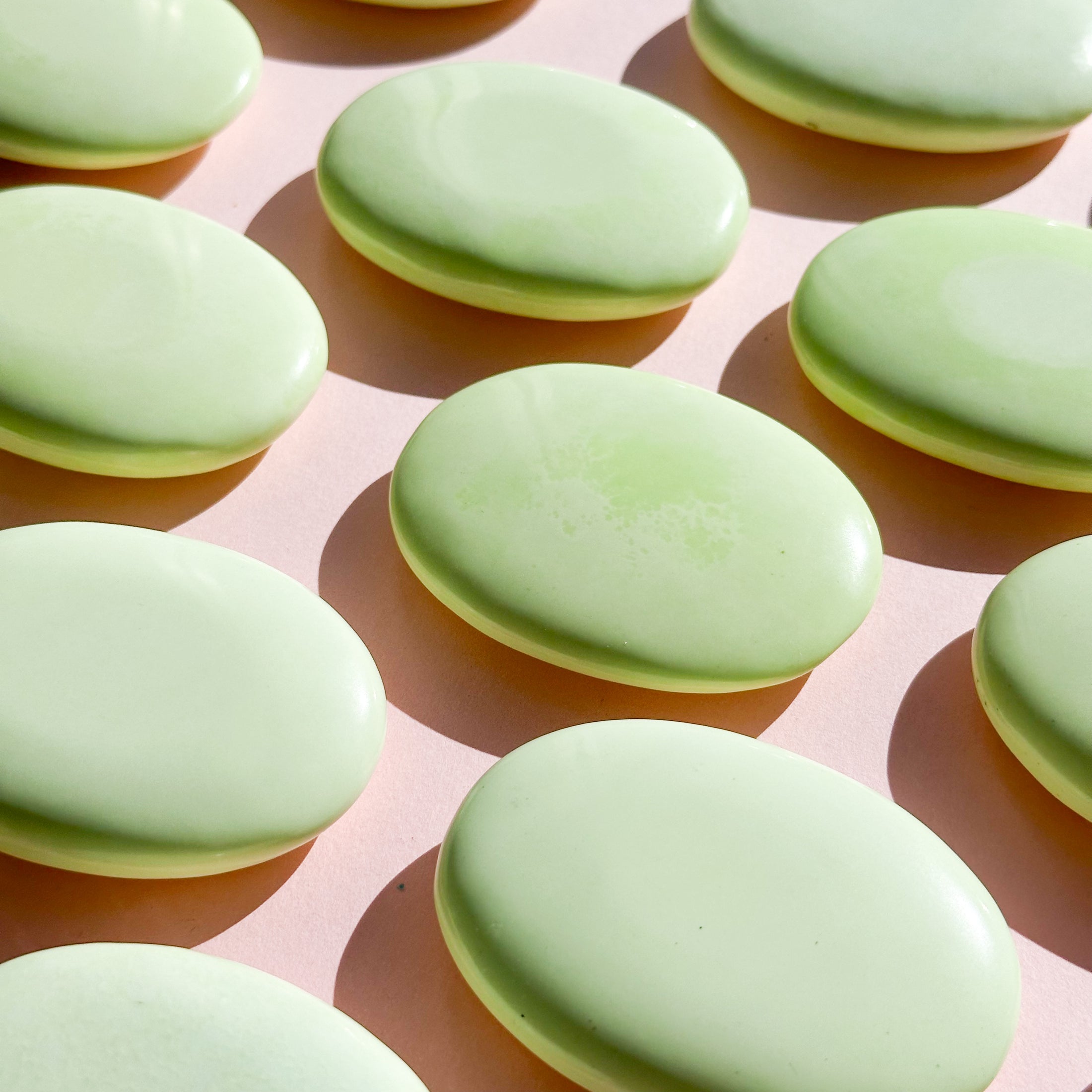 Lemon Chrysoprase Palmstone