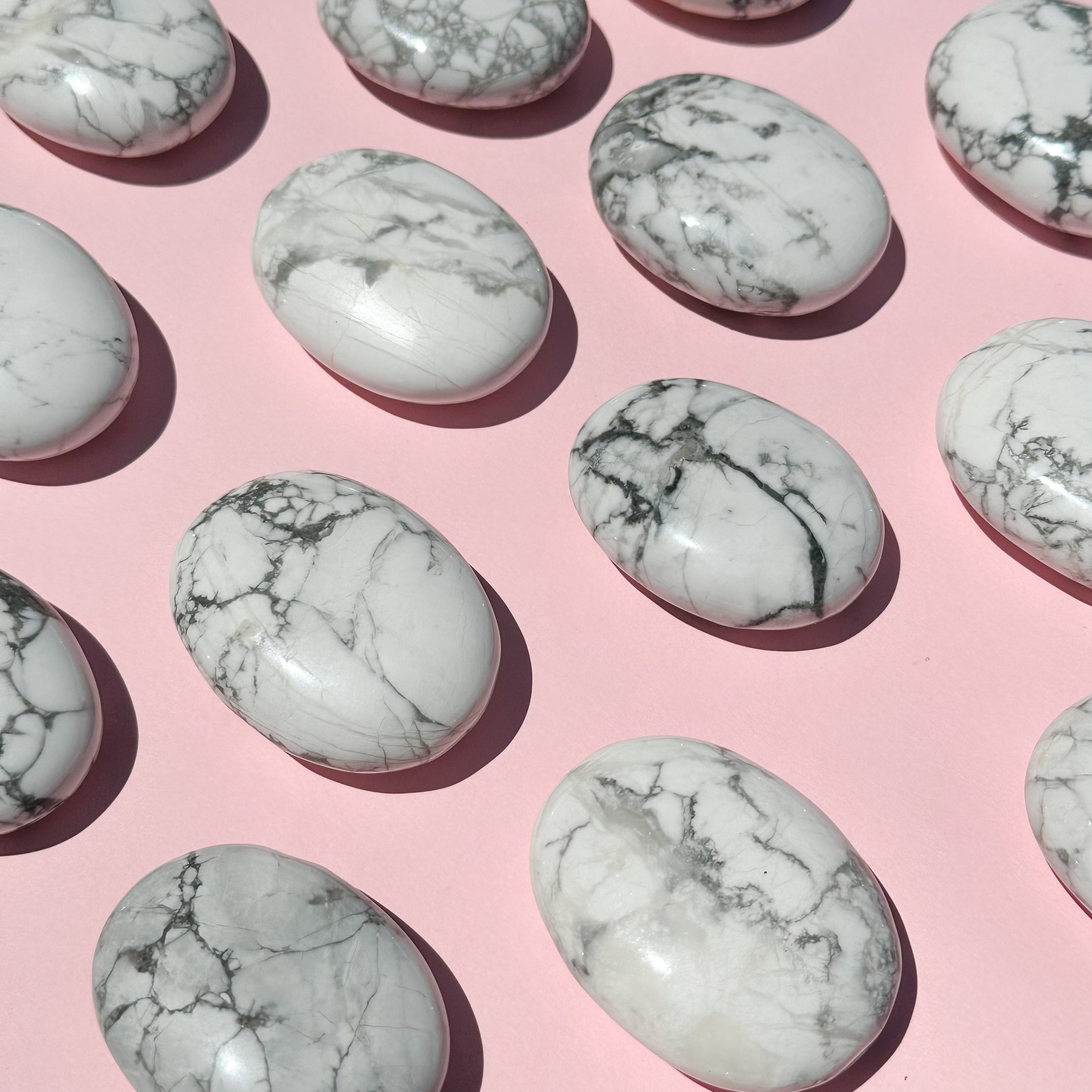 Howlite Palmstone